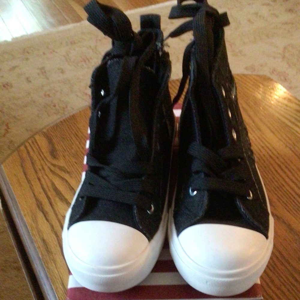 Steven Ella Little Boys High Top Distressed Black Denim Sneaker sz 2